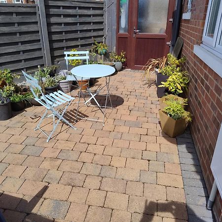Cosy Annex Close To Leeds Airport Guiseley Exterior photo
