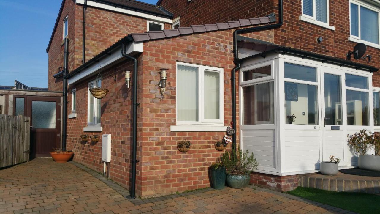 Cosy Annex Close To Leeds Airport Guiseley Exterior photo